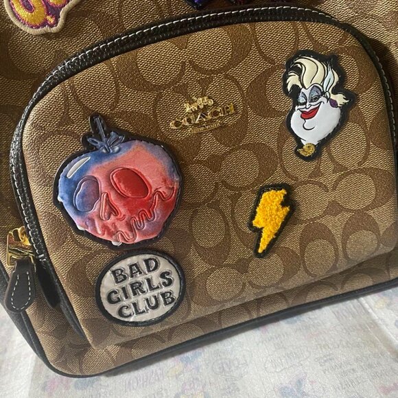 DISNEY VILLAIN COLLECTIBLE COACH BACK PACK WITH PATCHES - Picture 3 of 13
